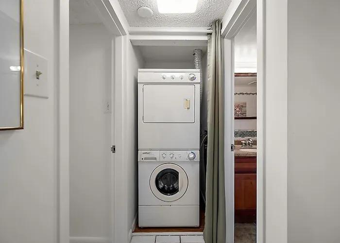Holiday home 2 Bedroom Braemar Towers In An Amazing Setting & Ocean Views Ocean City