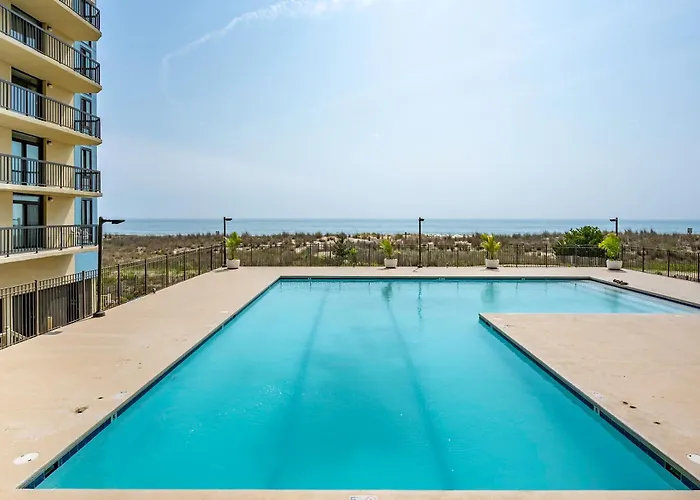 2 Bedroom Braemar Towers In An Amazing Setting & Ocean Views Holiday home Ocean City